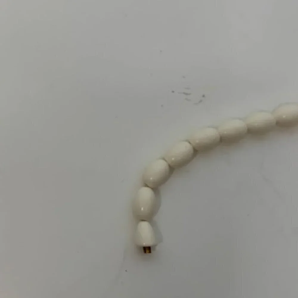 Vintage Style Beaded Choker Off White Necklace